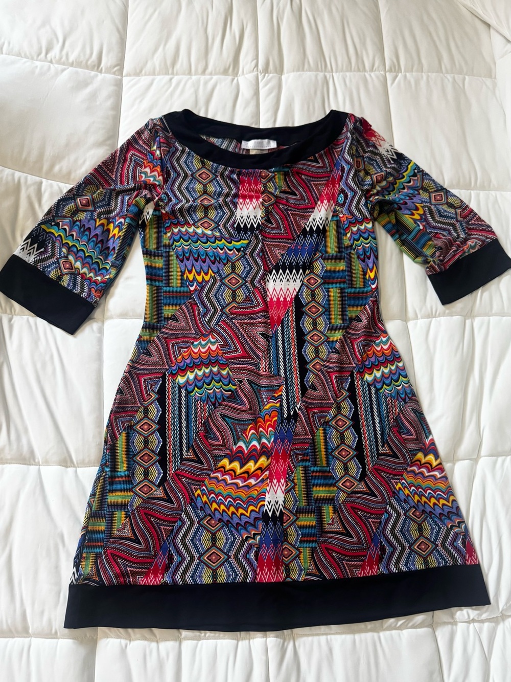 Papillon Blanc Multicolor Geometric 3/4 Sleeve Mini Dress with Black Trims